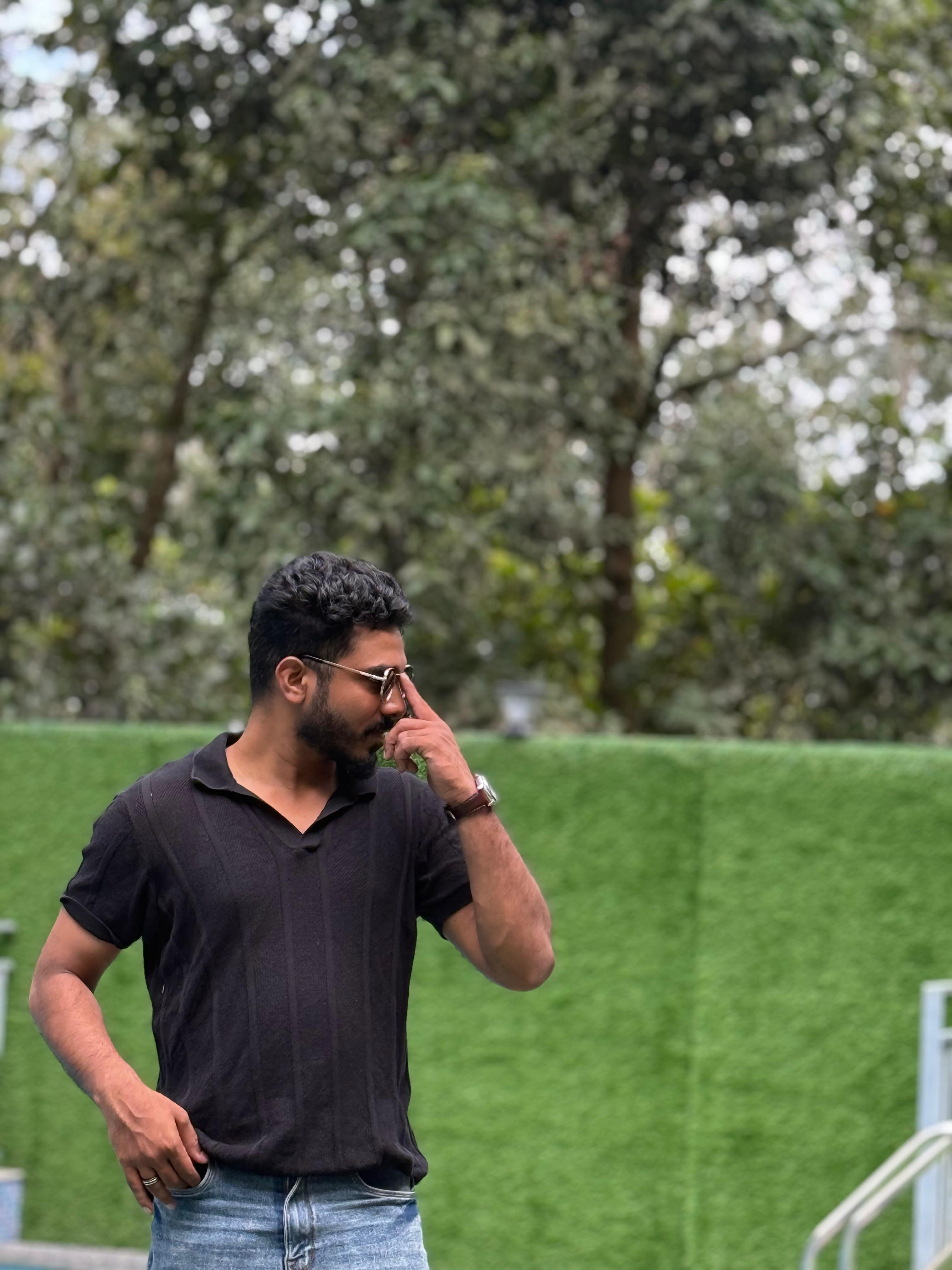 Rahul Eisen looking to the side
